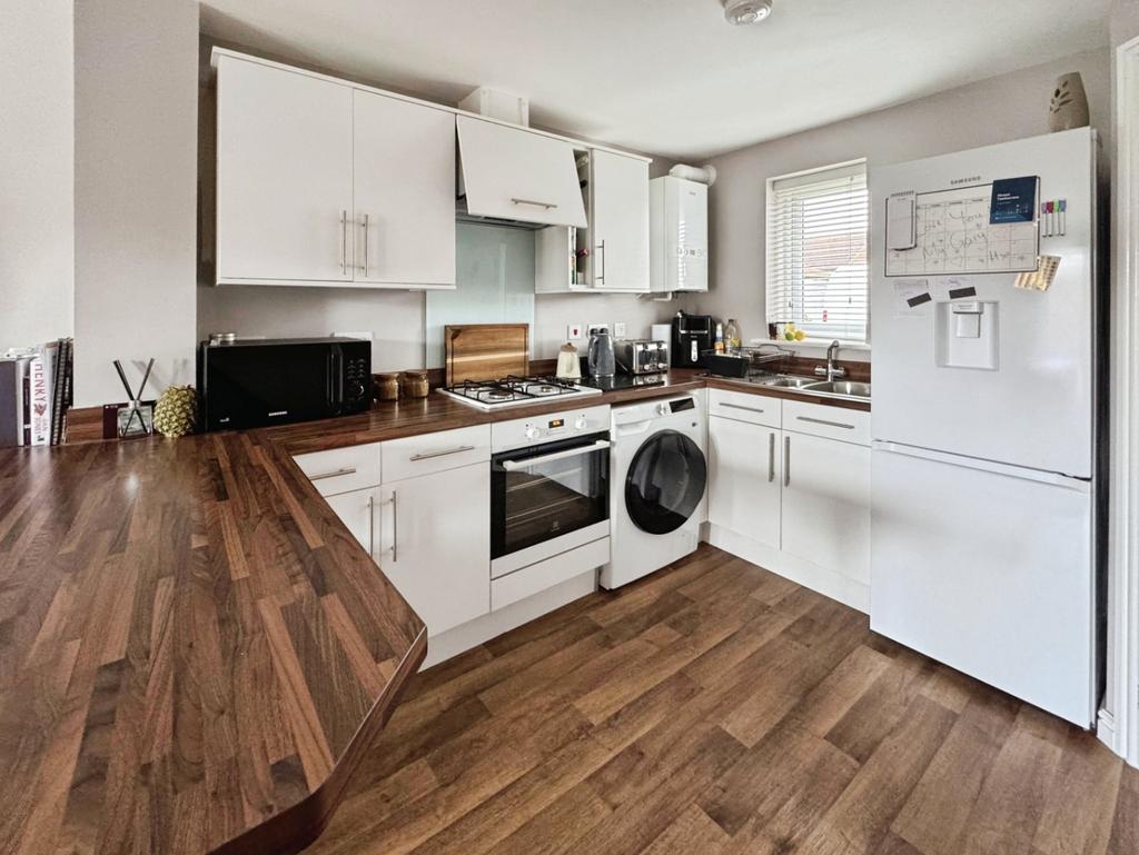 Kitchen-337395.jpg