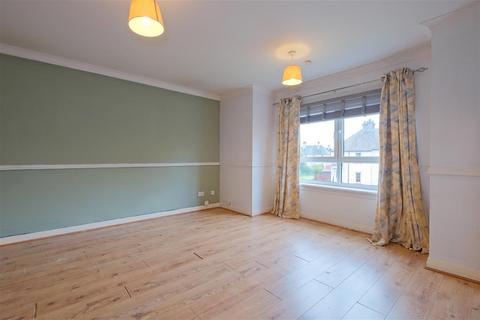 86 Strathaven Road, Hamilton, ML3 7RE
