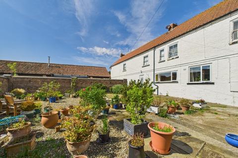 7 bedroom farm house for sale, Manor Farm House, Gransmoor, YO25 8HX