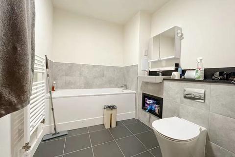 2 bedroom apartment to rent, Wembley HA9