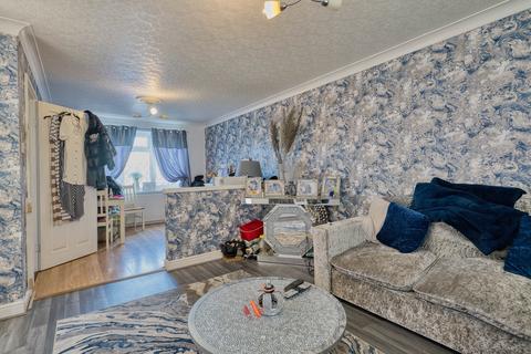 7 Stokesley Walk, Grimsby, DN37 9BH