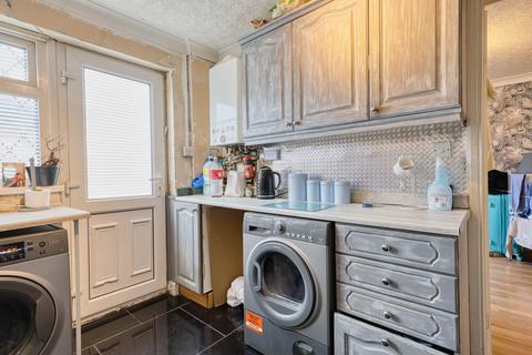 7 Stokesley Walk, Grimsby, DN37 9BH