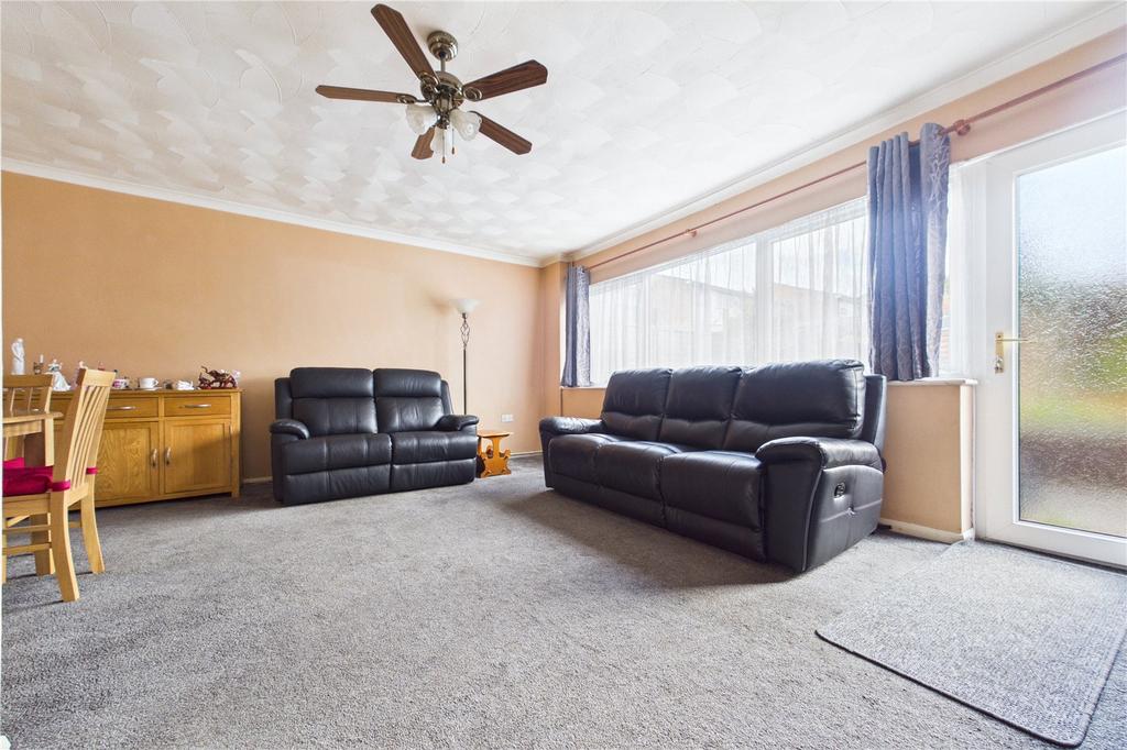 Living/Dining Room