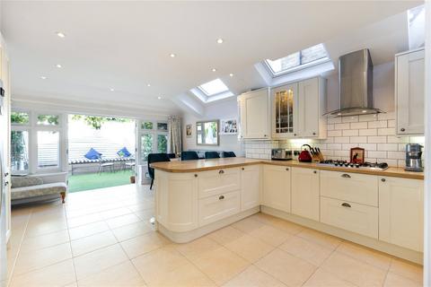 15 Gladwyn Road, London, SW15 1JY