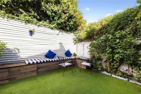 15 Gladwyn Road, London, SW15 1JY