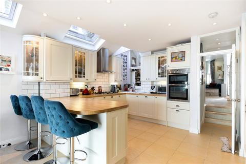 15 Gladwyn Road, London, SW15 1JY