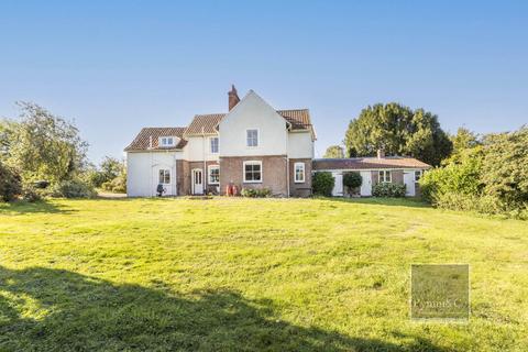 6 bedroom detached house for sale, Caistor Lane, Norwich NR14