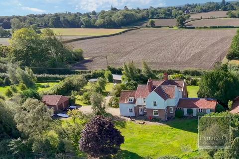 6 bedroom detached house for sale, Caistor Lane, Norwich NR14