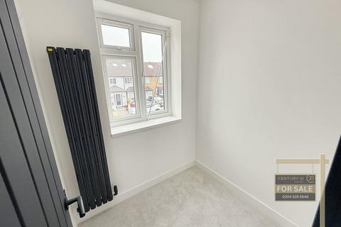 34 Meadow Road, Feltham, TW13 5JA