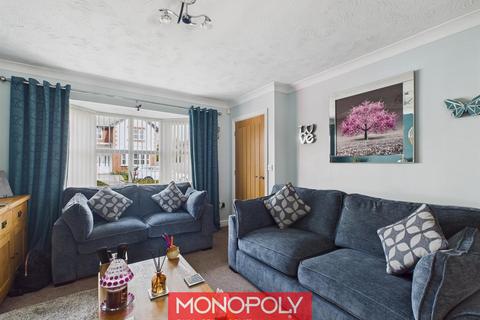 28 Llys Gwydyr, Denbigh, LL16 3ET