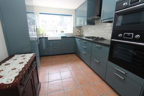 5 bedroom detached house for sale, North View Drive, Brierley Hill DY5