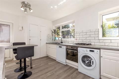 15 Martin Close, Warlingham, CR6 9AD