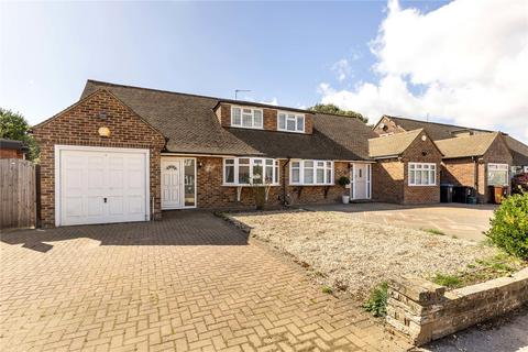 15 Martin Close, Warlingham, CR6 9AD