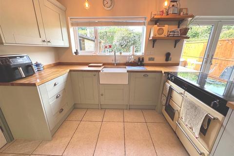 20 Beech Close, Leek, ST13 7AF