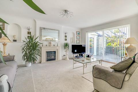 31 Dungannon Drive, Southend-on-sea, SS1 3NH