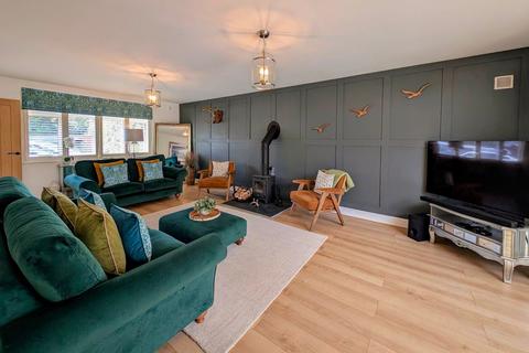 1 Crow Lane, Crow, Ringwood, BH24 3DZ
