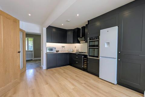 1 Crow Lane, Crow, Ringwood, BH24 3DZ