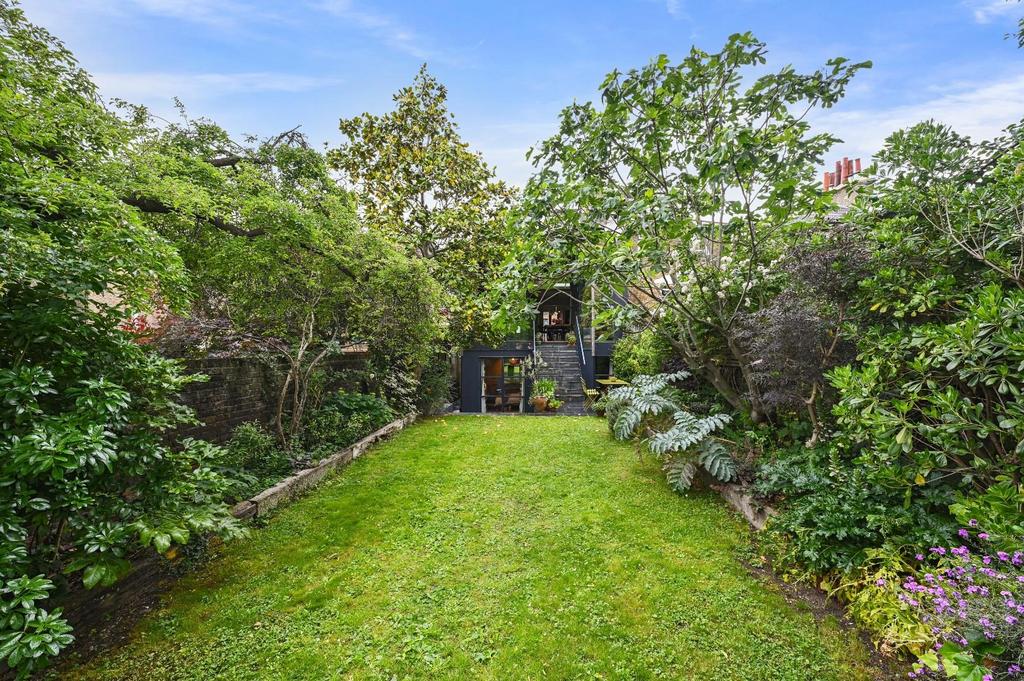 Goldhawk Road - Garden C1 (1).JPG