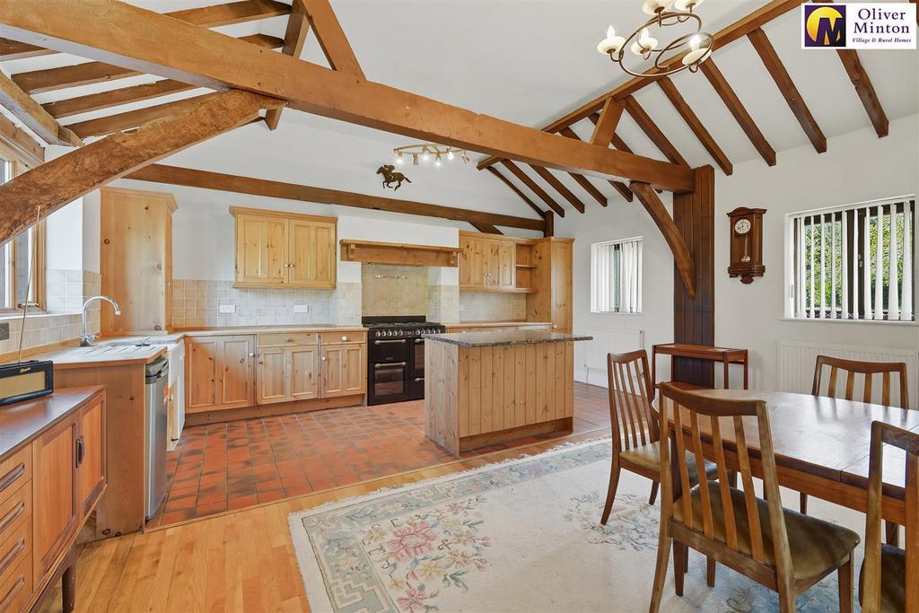 Open plan living room / kitchen