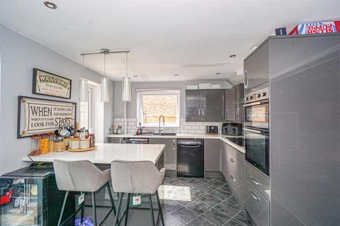 3 bedroom semi-detached house for sale, Roundwood Road, St. Leonards-On-Sea