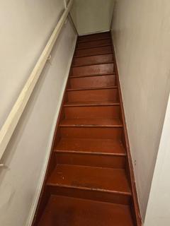 1 bedroom in a flat share to rent, Portswood Place, London SW15