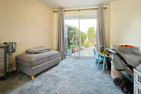 26 Millers Drive, Bristol, BS30 8YN