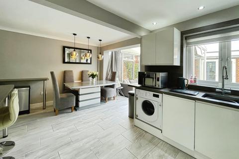 26 Millers Drive, Bristol, BS30 8YN