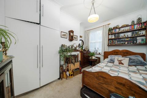 undefined, Glenthorne Road, London N11