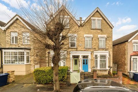 2 bedroom flat to rent, Glenthorne Road, London N11