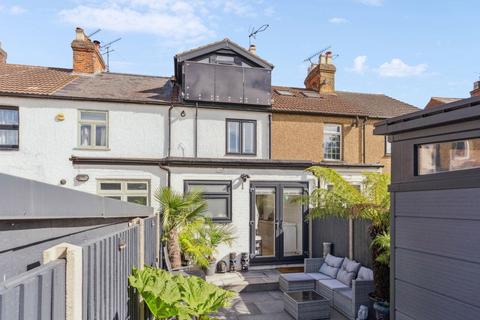 75 High Street, Colney Heath, St Albans, AL4 0NS