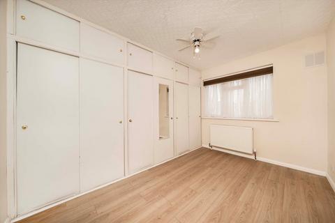 undefined, Hodder Drive, Greenford UB6