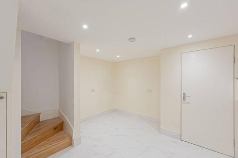 undefined, Clareville St, South Kensington, London, SW7