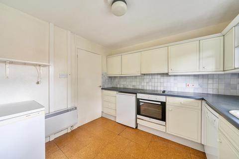 2 bedroom flat for sale, Brewery Road,  Woking,  Surrey,  GU21