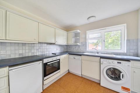 2 bedroom flat for sale, Brewery Road,  Woking,  Surrey,  GU21