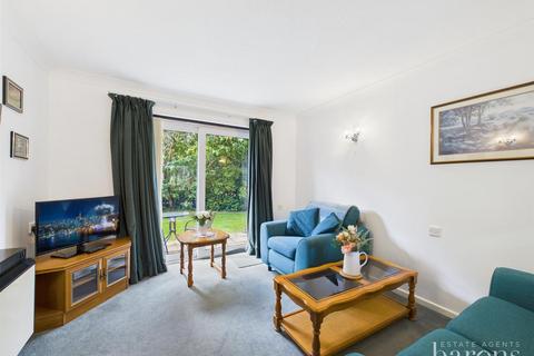 undefined, Kendal Gardens, Basingstoke RG22