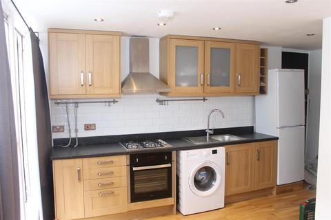 1 bedroom flat to rent, London, SE27
