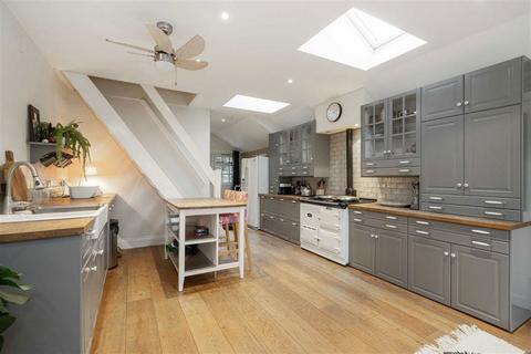 undefined, The Creek, Sunbury-On-Thames TW16