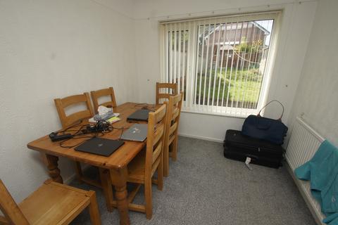undefined, Vale Gardens, Whitby, Ellesmere Port, Cheshire. CH65
