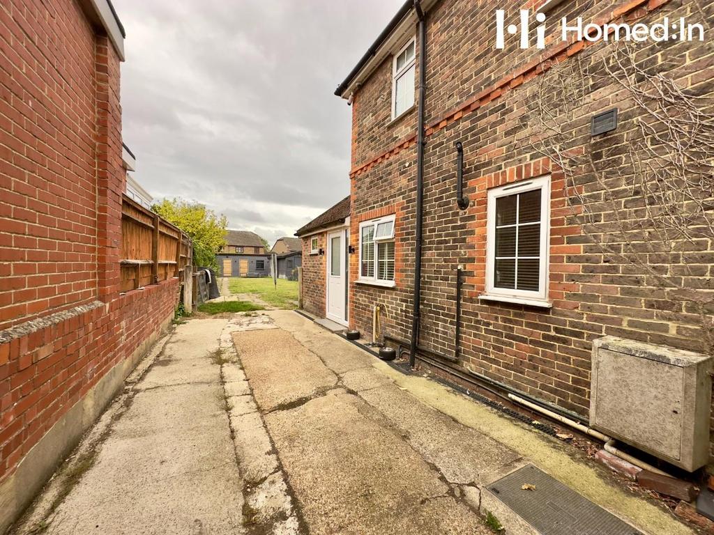 E Zy Watermark 06-09-2025 11-31-01-2930pm.JPEG