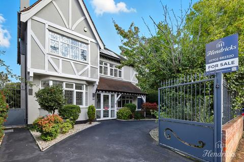 Victoria Avenue, Southend-on-sea, SS2 6