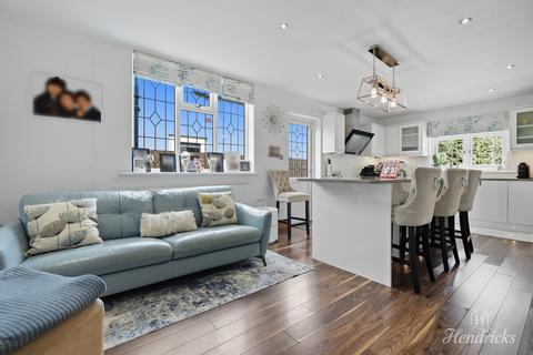 undefined, Victoria Avenue, Southend-on-sea, SS2 6