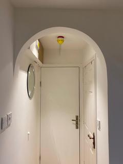 2 bedroom flat to rent, Uxbridge Road, London W7