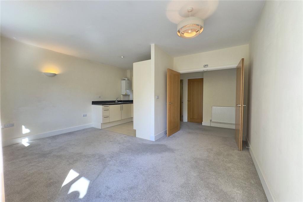Living/Kitchen