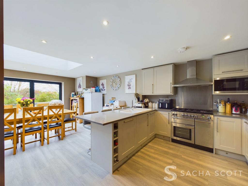 Kitchen / Breakfast / Diner