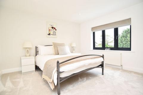 4 bedroom detached house for sale, Leeds Road, Harrogate, HG2
