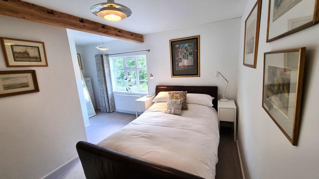 Bed2