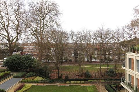 2 bedroom apartment for sale, Henry Macaulay Avenue, Kingston Upon Thames KT2
