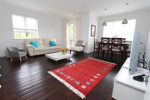 3 bedroom apartment for sale, Samuel Gray Gardens, Kingston Upon Thames KT2