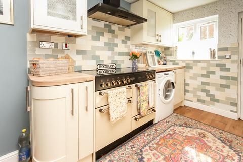 2 bedroom cottage for sale, Harrowick Lane, Northampton NN6