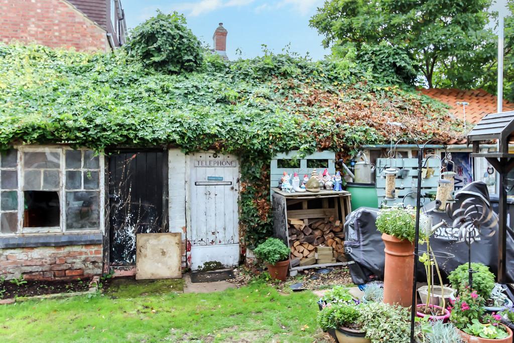 Outbuilding